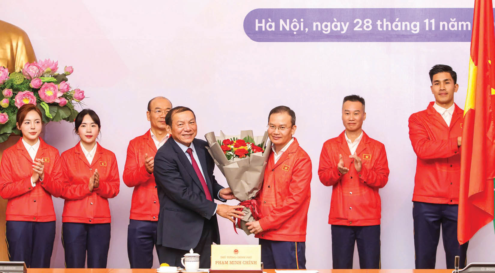 Từ nền tảng đến “bài toán” bứt phá