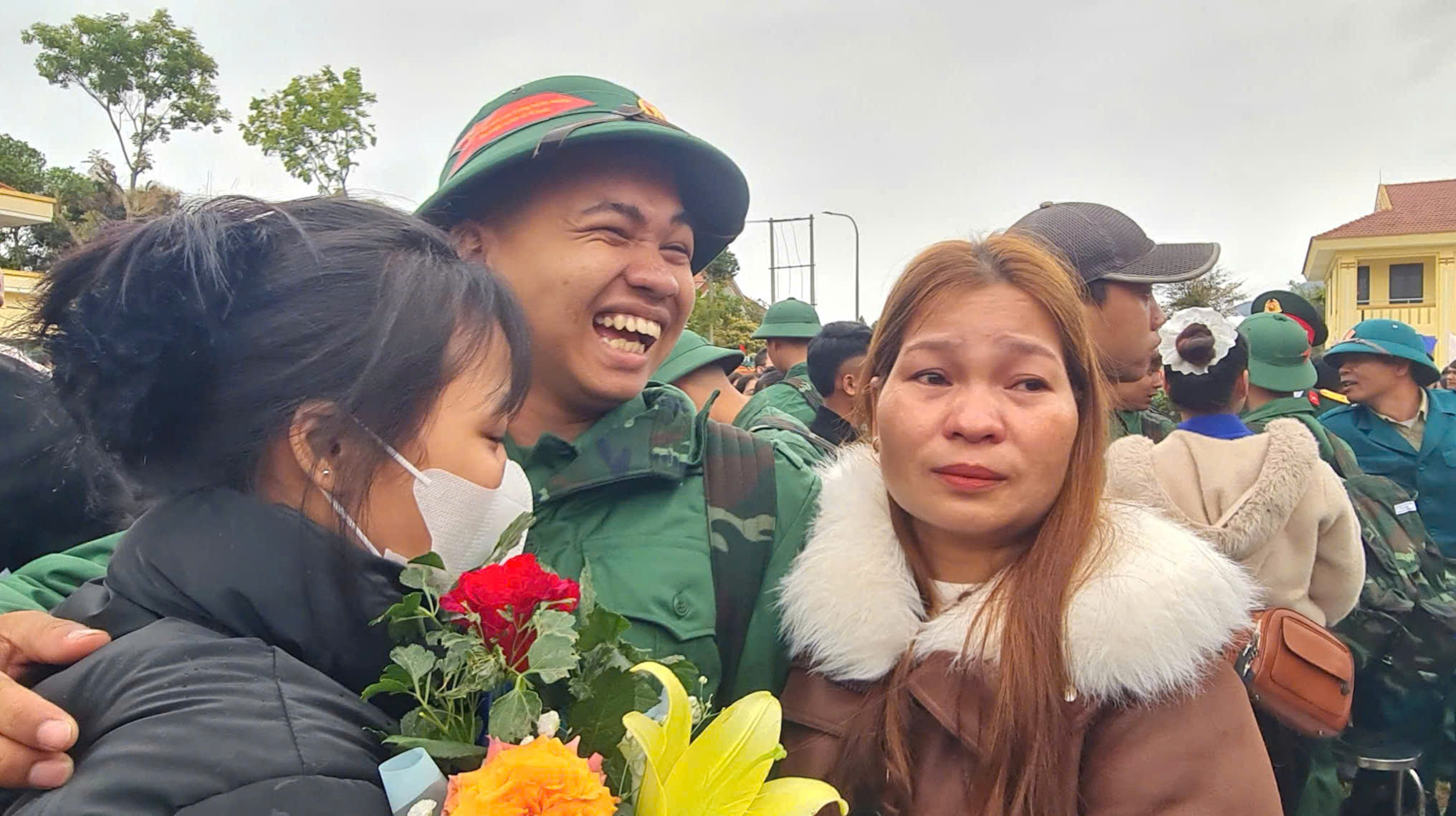 Những khoảnh khắc ấn tượng tại lễ giao, nhận quân