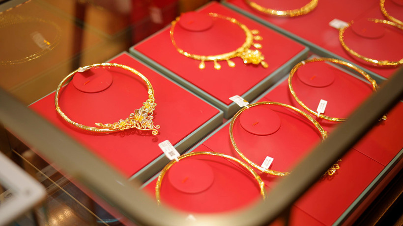 Giá vàng ngày 6 3 Tiếp đà giảm theo chiều giá thế giới