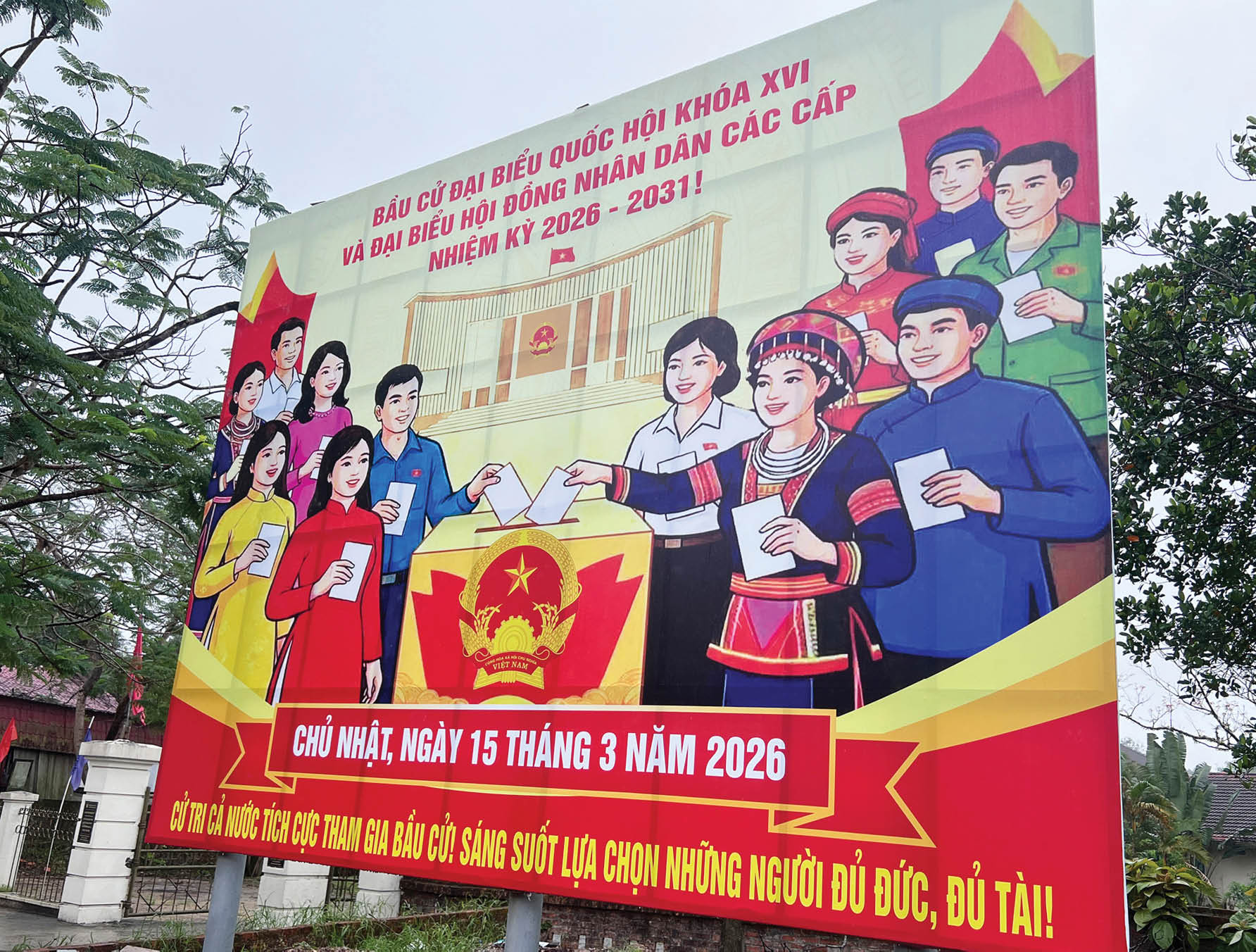 Nghĩ trước ngày bầu cử