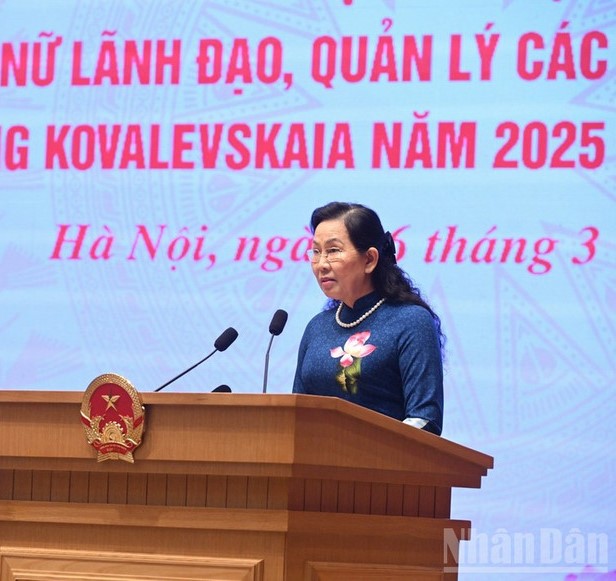 Phát huy vai trò của đội ngũ trí thức nữ trong giai đoạn phát triển mới