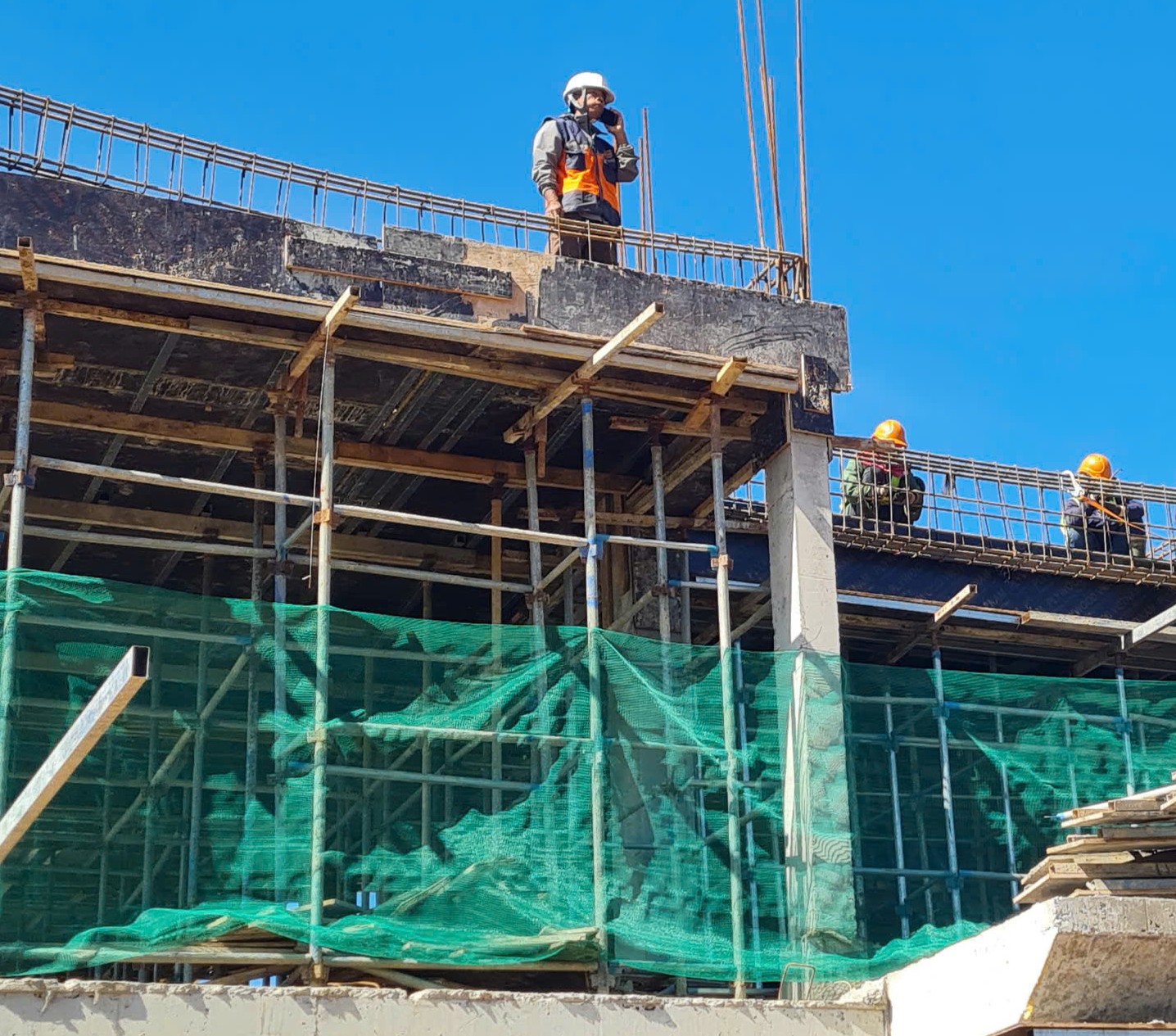 Đảm bảo tiến độ các trường học vùng biên giới