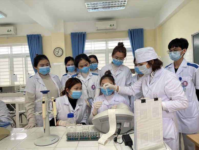 Kỳ kiểm tra năng lực hành nghề bác sĩ đầu tiên năm 2027 Điều kiện dự thi và lộ trình triển khai