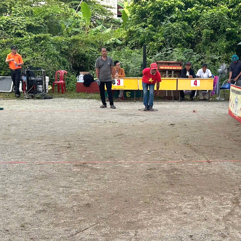 Giải bi sắt Đại hội Thể dục thể thao thành phố thu hút nhiều vận động viên cao tuổi tranh tài