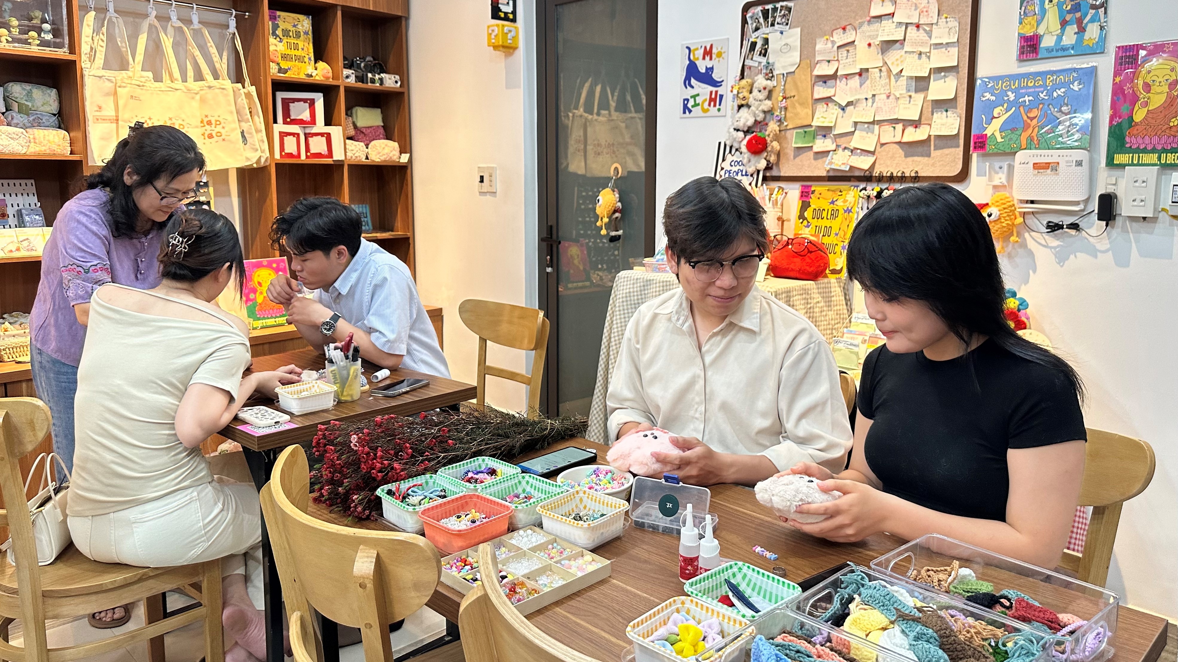 Làm gấu thủ công tặng người thương