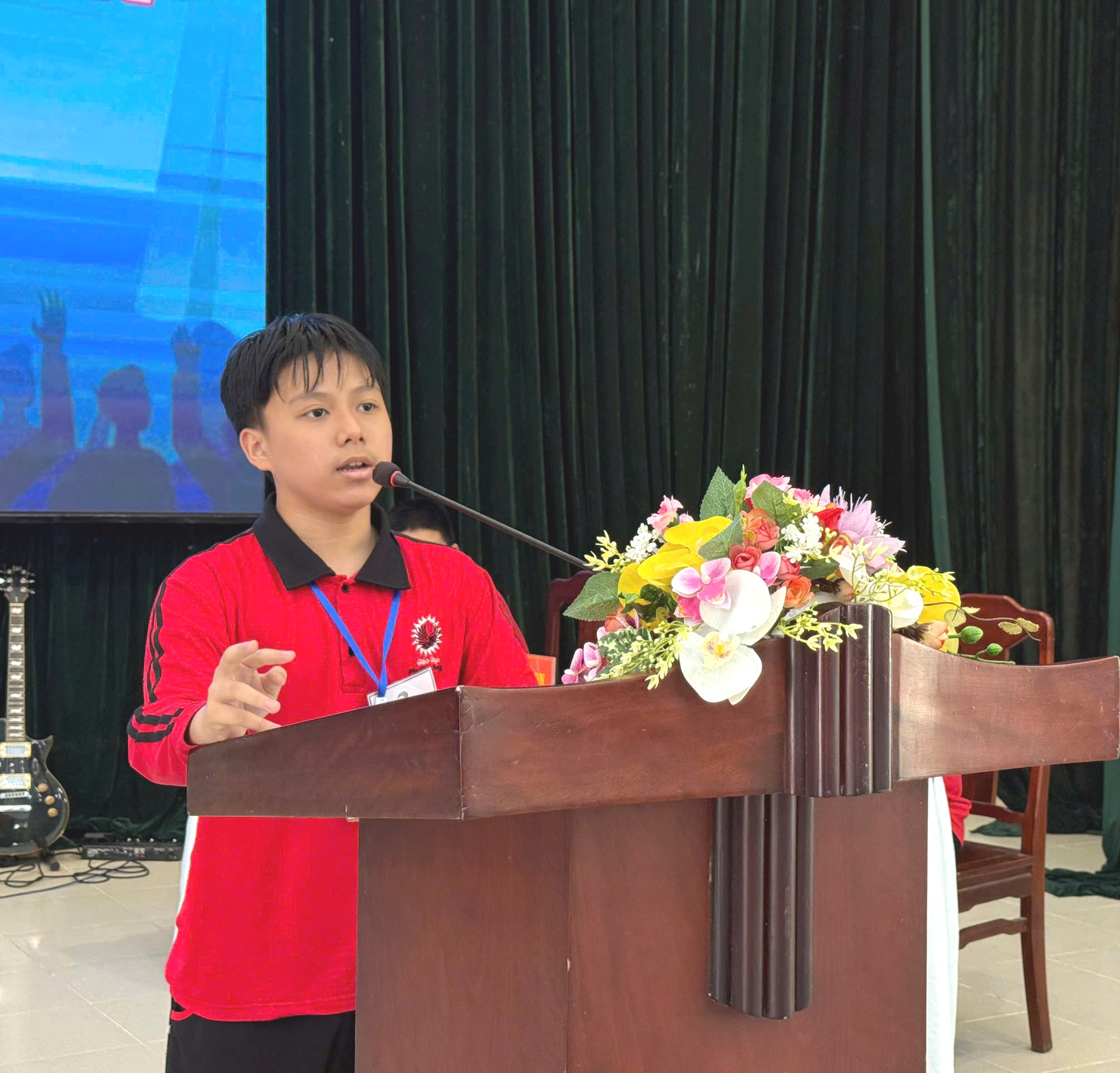 Chung kết cuộc thi tranh biện tiếng Anh dành cho học sinh THCS