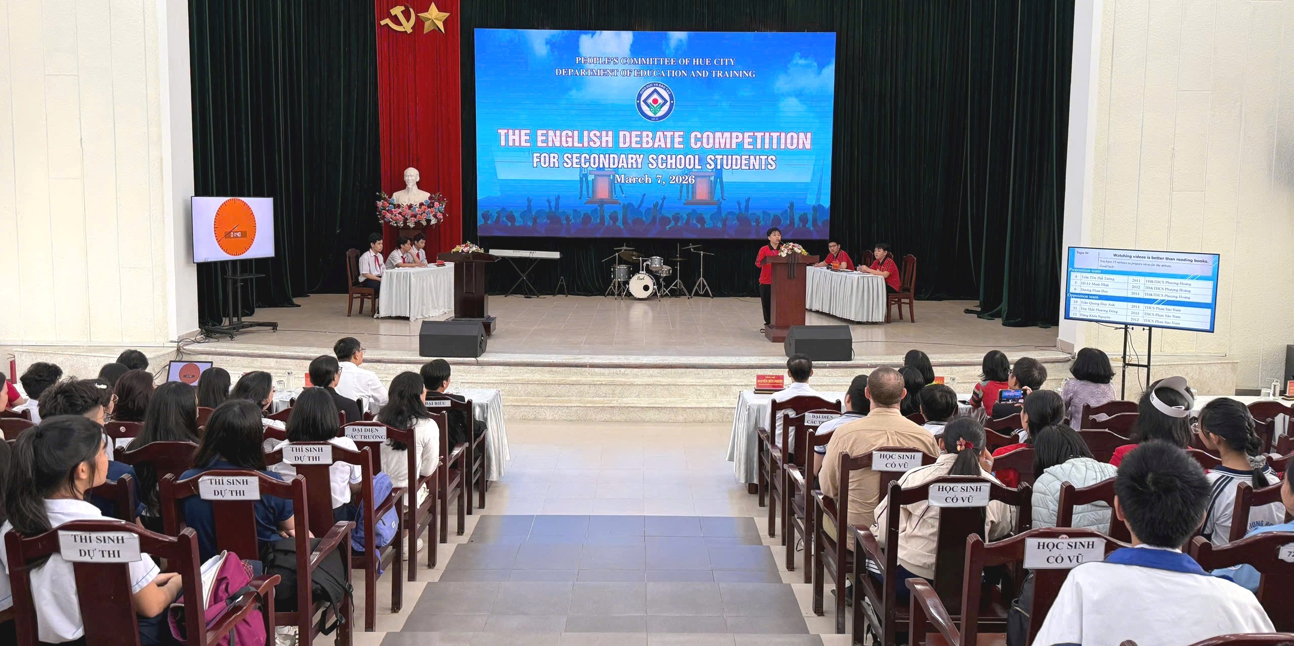 Chung kết cuộc thi tranh biện tiếng Anh dành cho học sinh THCS