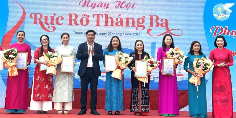 Nhiều hoạt động ý nghĩa trong Ngày hội Rực rỡ tháng 3
