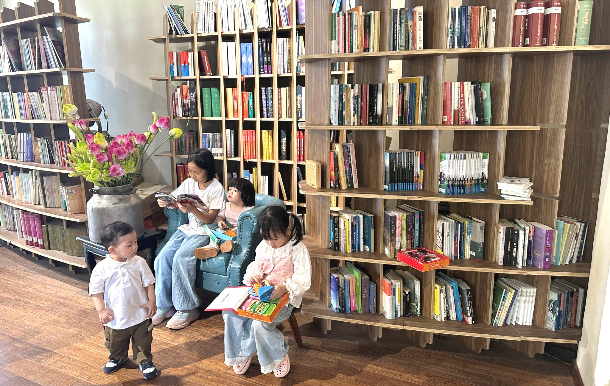 Đến Huế tìm sách quý