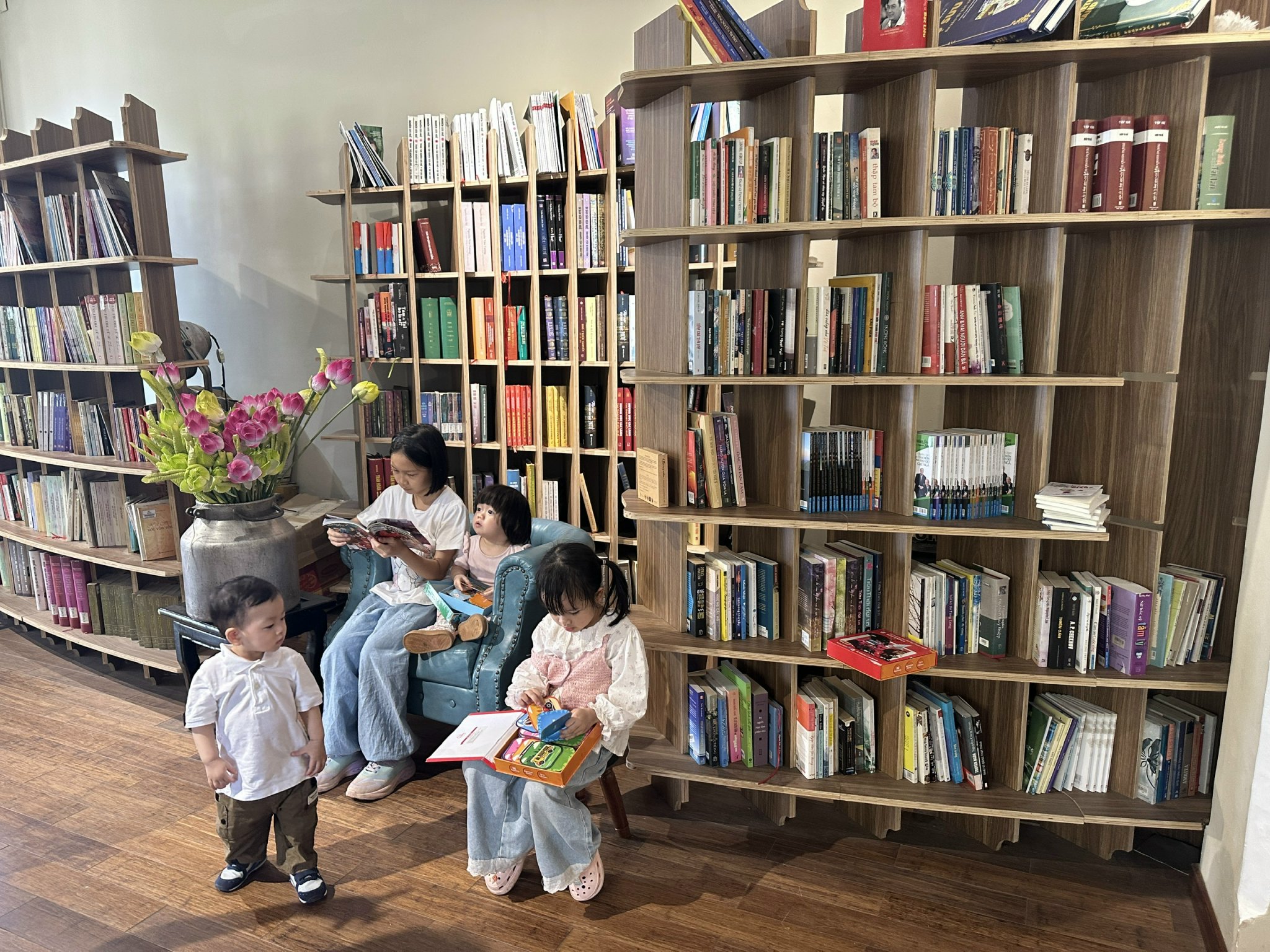 Đến Huế tìm sách quý