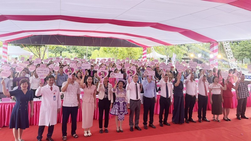 Chăm lo sức khỏe sinh sản phụ nữ dân tộc thiểu số