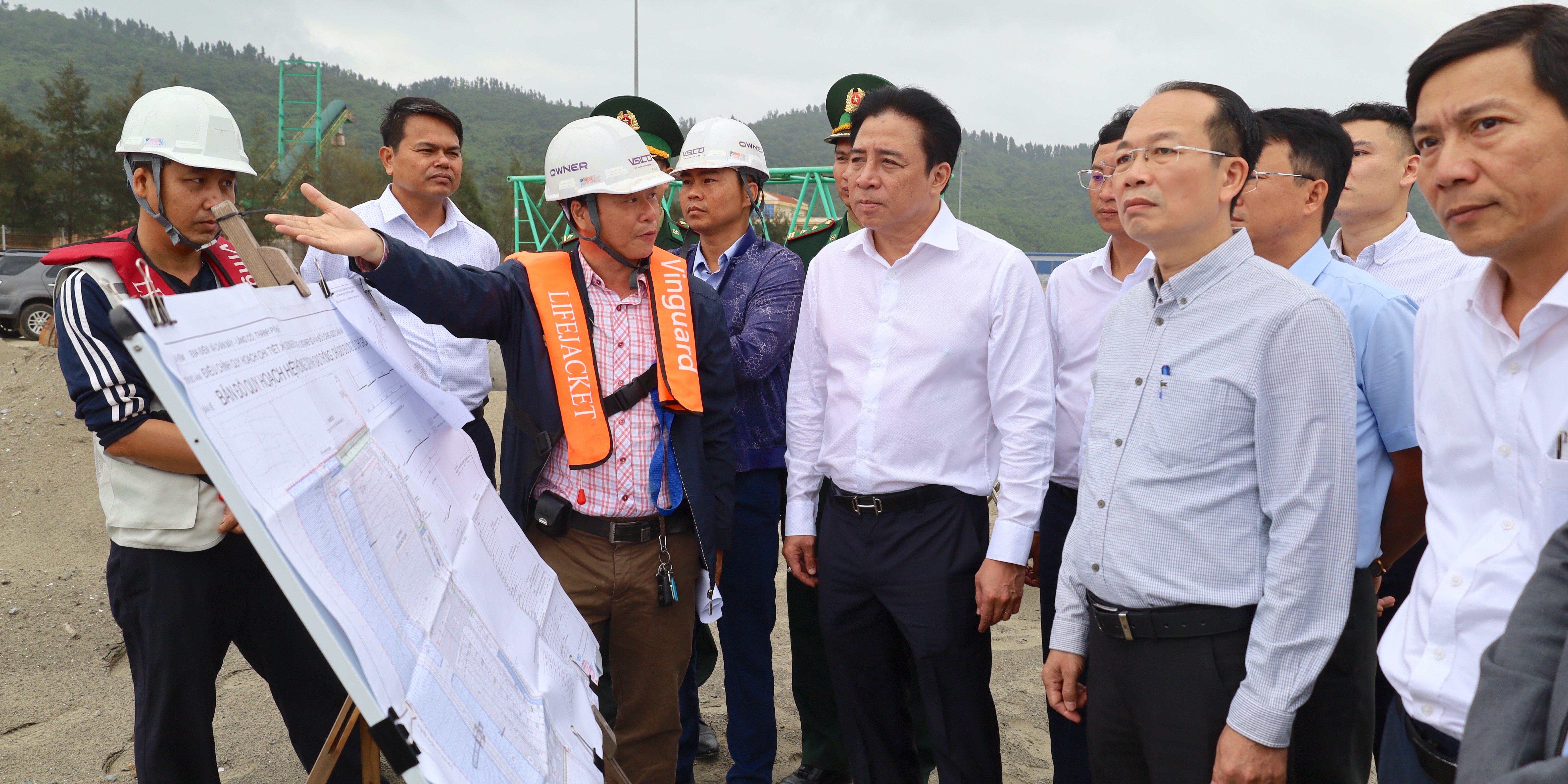 Xử lý dứt điểm các dự án chậm tiến độ, vướng mắc kéo dài