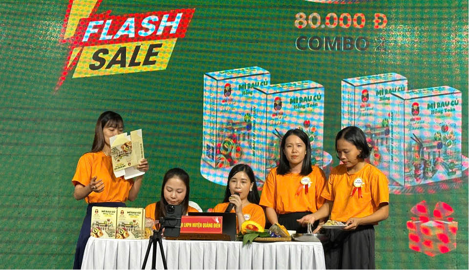 Phụ nữ ứng dụng công nghệ số trong kinh doanh thương mại