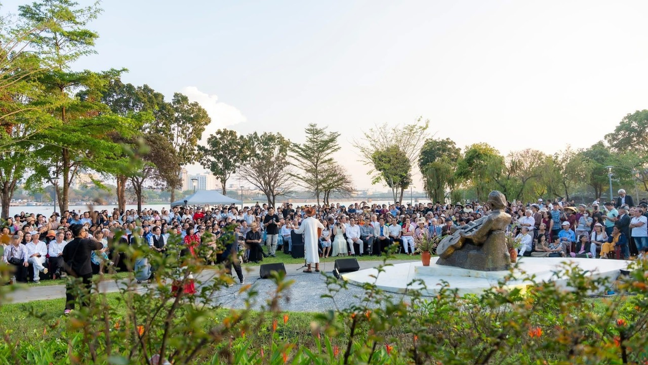 Nơi chốn của Huế