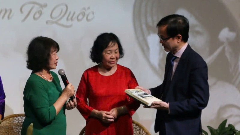 Lan tỏa tinh thần cống hiến của bác sĩ Đặng Thùy Trâm