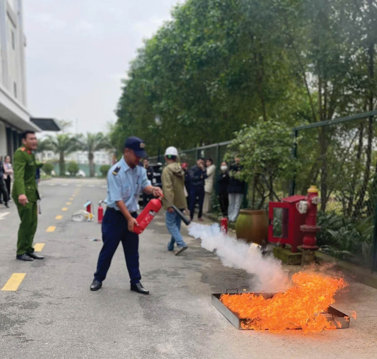 Chủ động trang bị kỹ năng và thiết bị phòng cháy