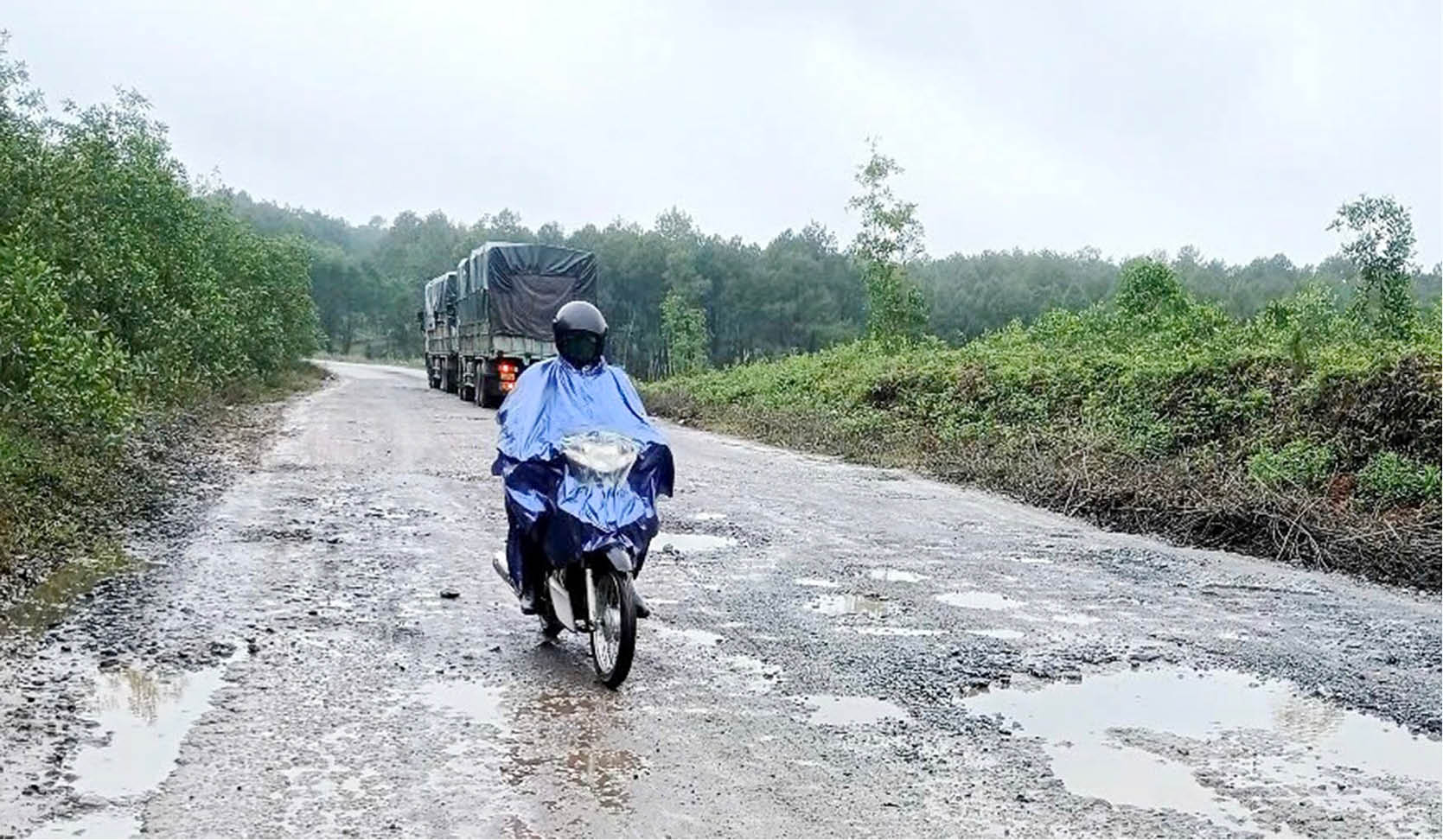 Cấp thiết đầu tư giao thông liên vùng