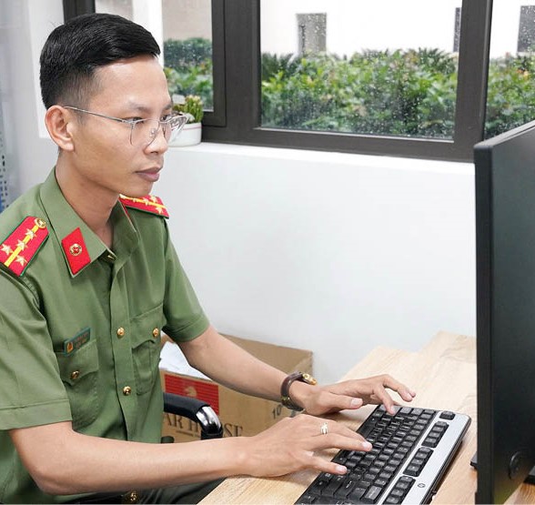 Trách nhiệm, tận tụy trong công tác tham mưu