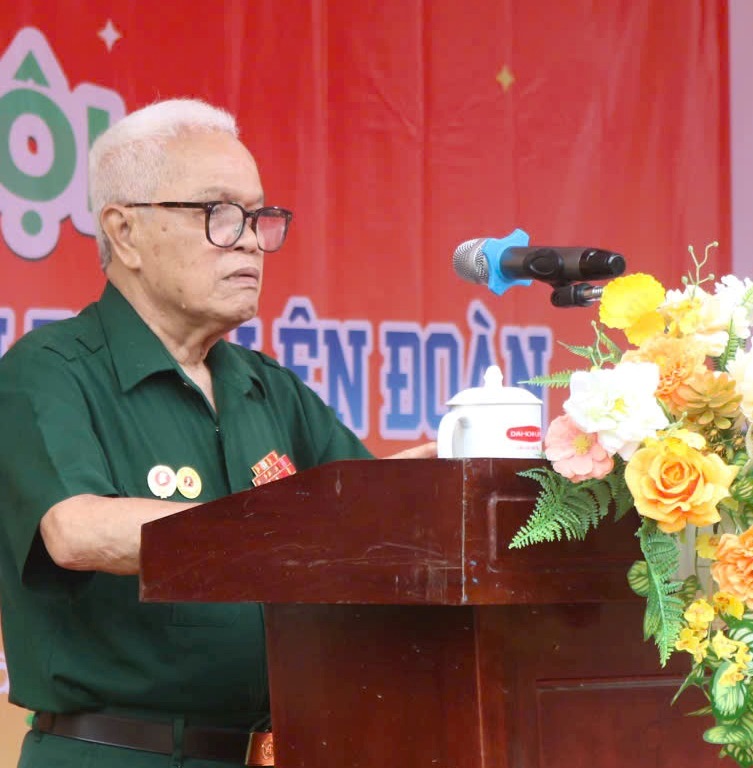 Giúp học sinh hiểu rõ hơn về truyền thống cách mạng hào hùng của dân tộc