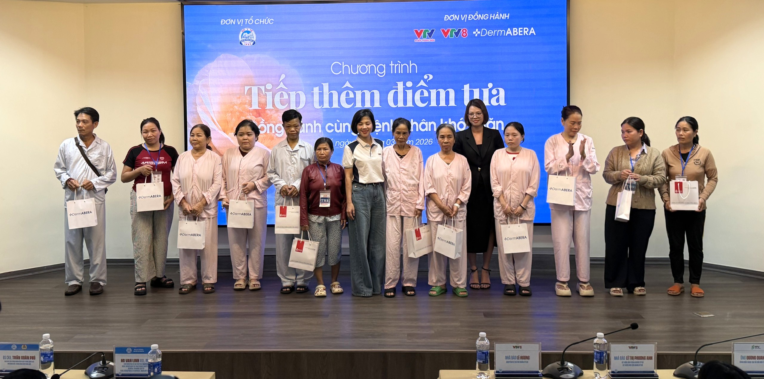 Gần 550 triệu đồng hỗ trợ bệnh nhân khó khăn tại Bệnh viện Trung ương Huế