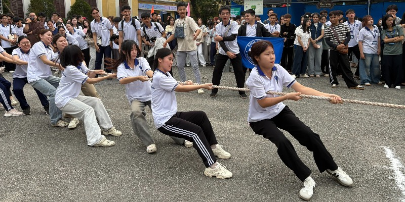 Trường Đại học Khoa học Sôi nổi ngày hội chào mừng ngày thành lập Đoàn TNCS Hồ Chí Minh