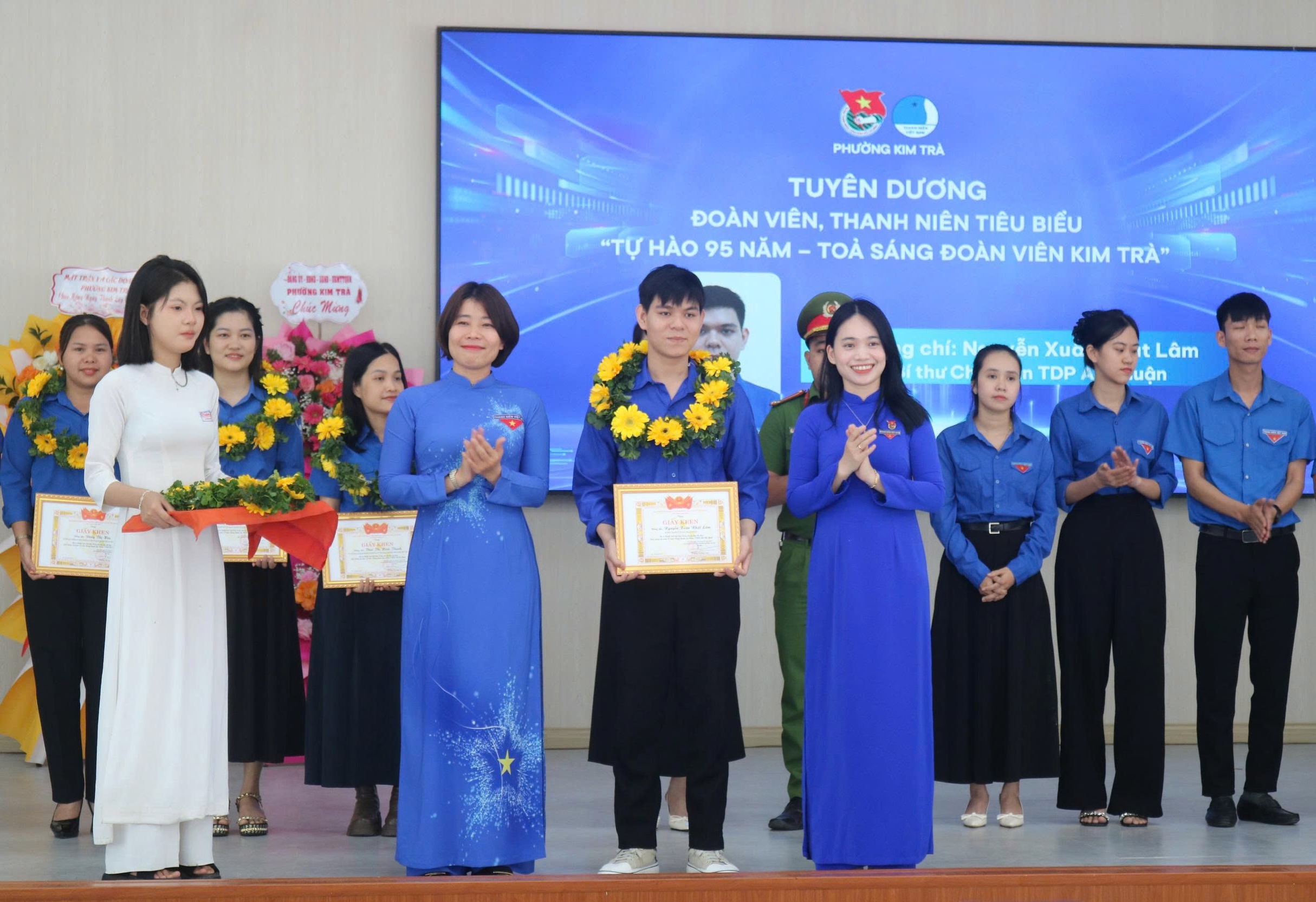 Sôi nổi Diễn đàn thanh niên khởi nghiệp, đổi mới sáng tạo và chuyển đổi số