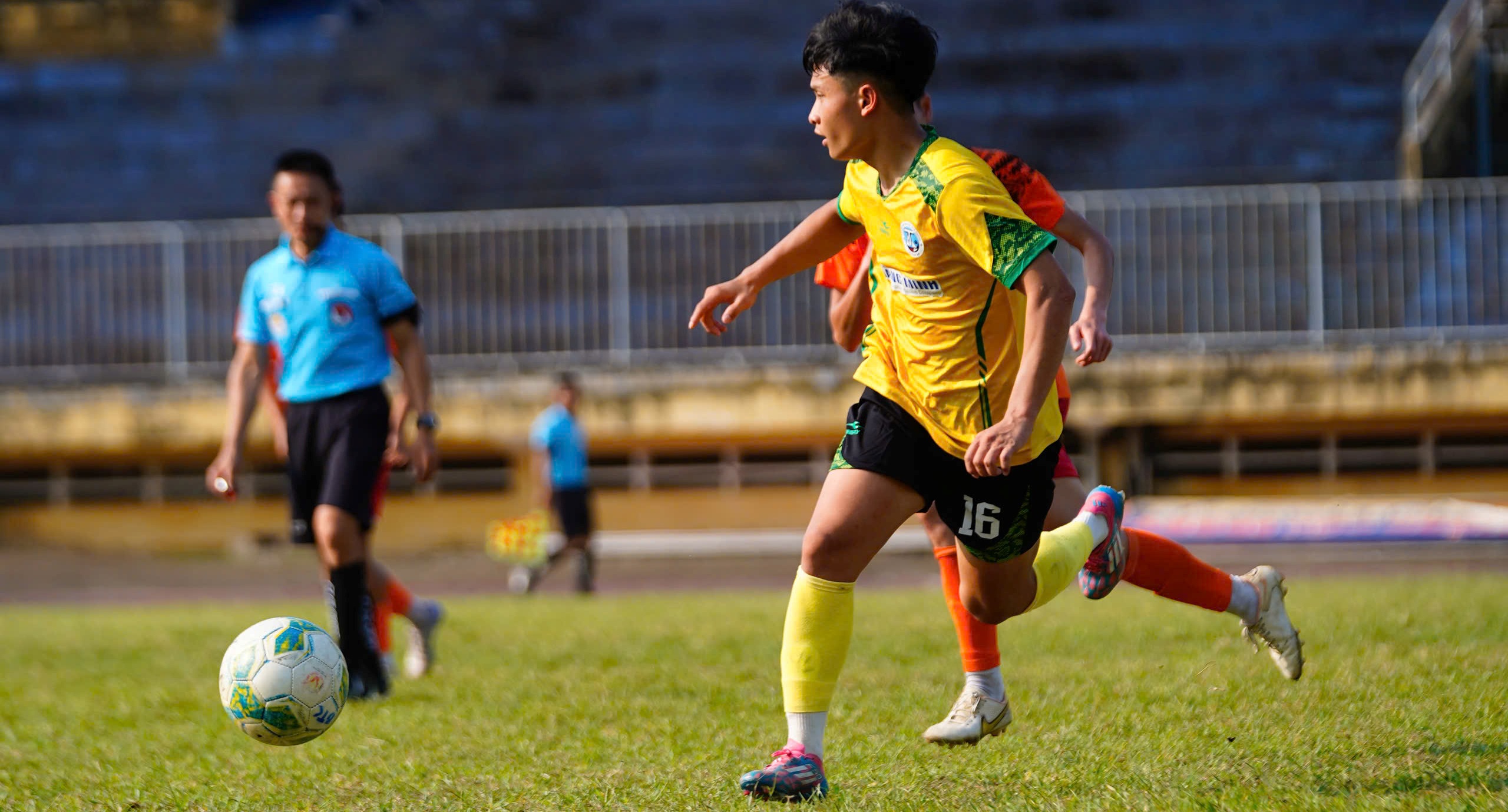 Trường THPT Thuận An bảo vệ thành công ngôi vô địch Giải bóng đá học sinh