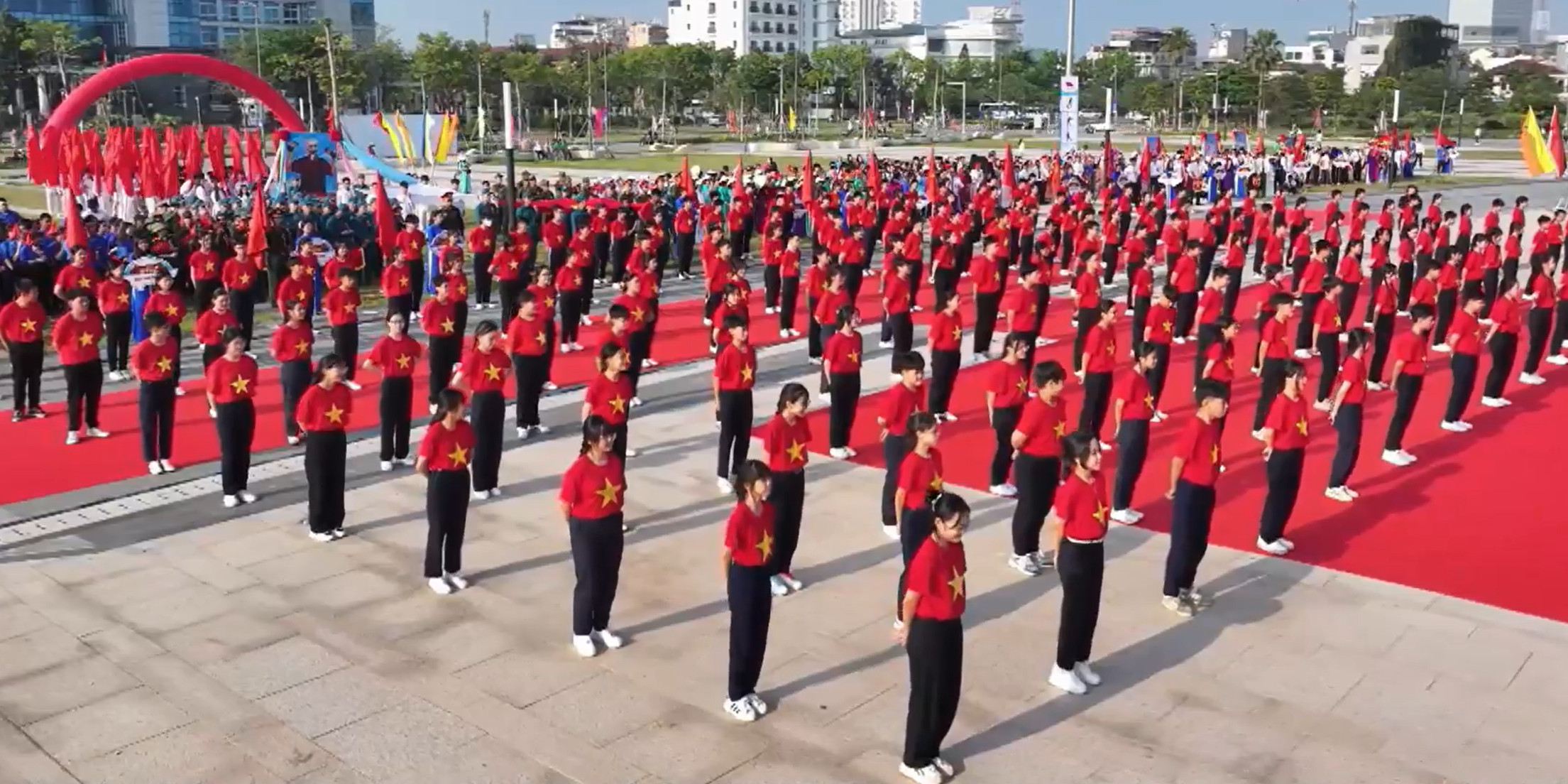 Sôi nổi ngày hội thể thao quần chúng tại Vỹ Dạ, Hóa Châu