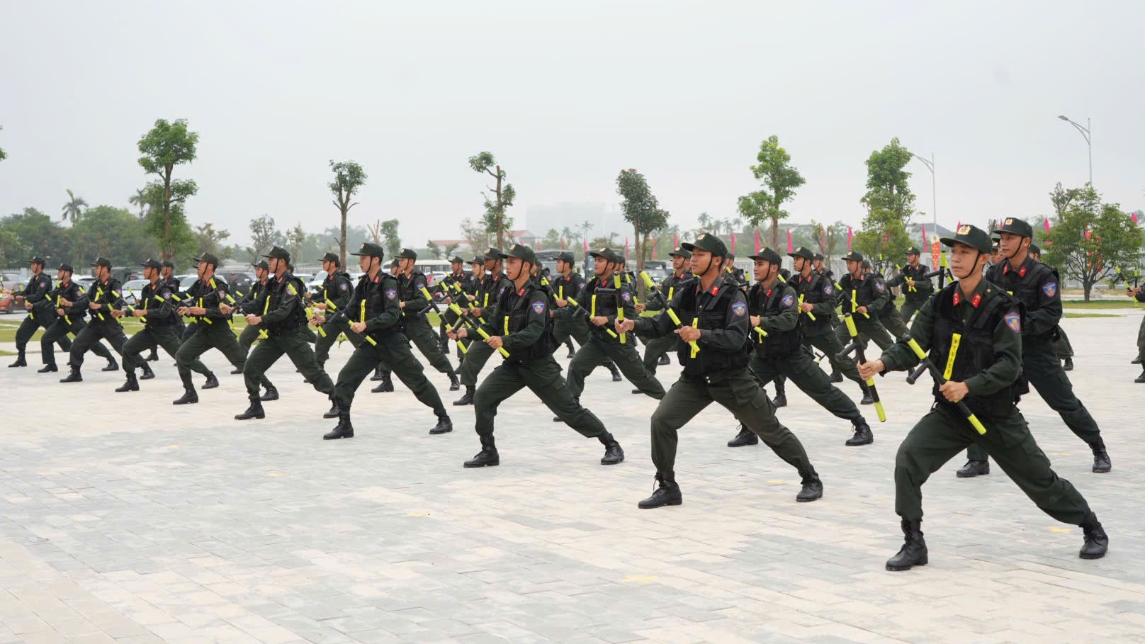 Hơn 1 000 vận động viên tranh tài tại Đại hội khỏe “Vì an ninh Tổ quốc”