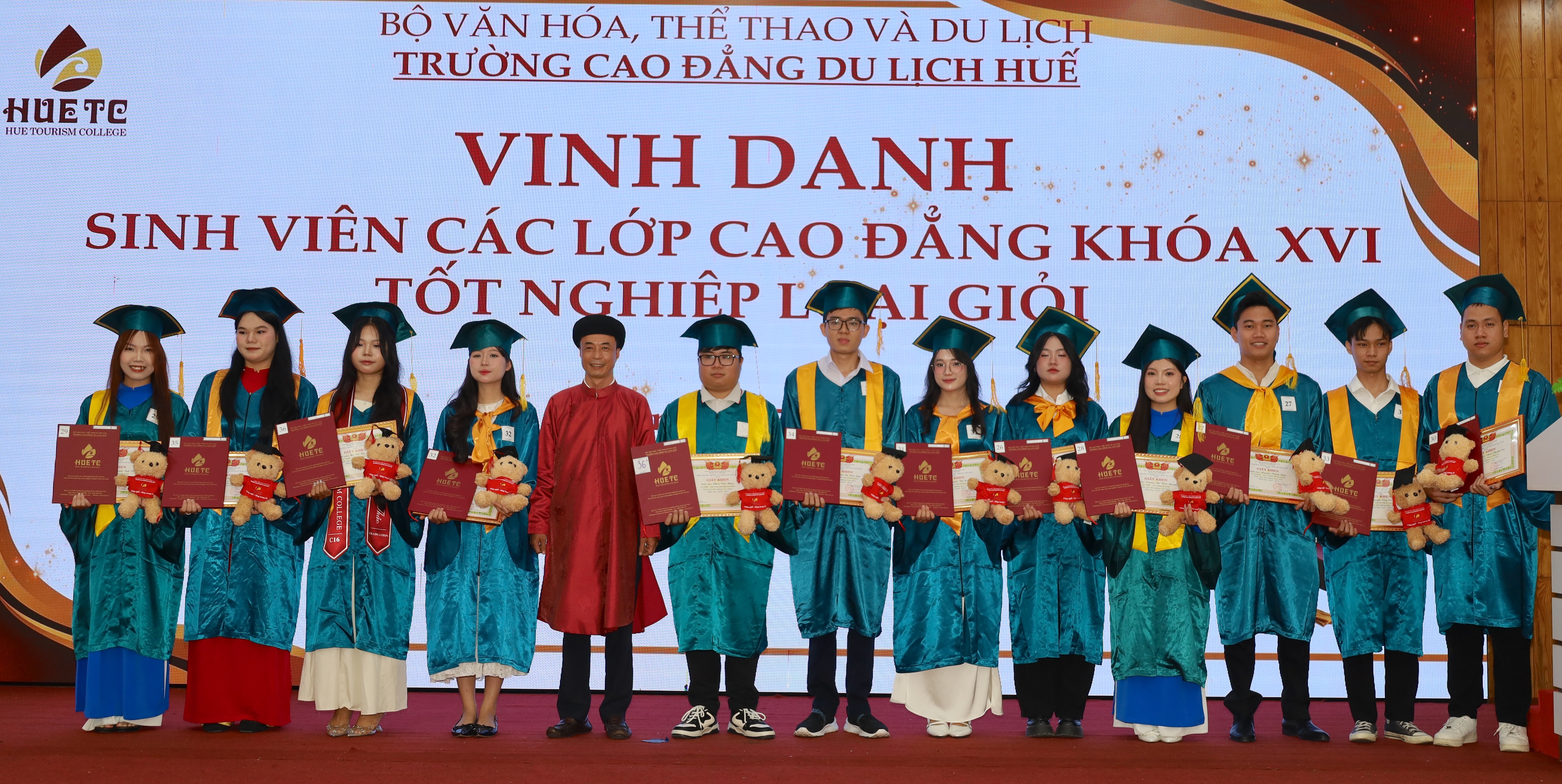 Mỗi sinh viên cao đẳng du lịch ra trường có 40 cơ hội lựa chọn việc làm