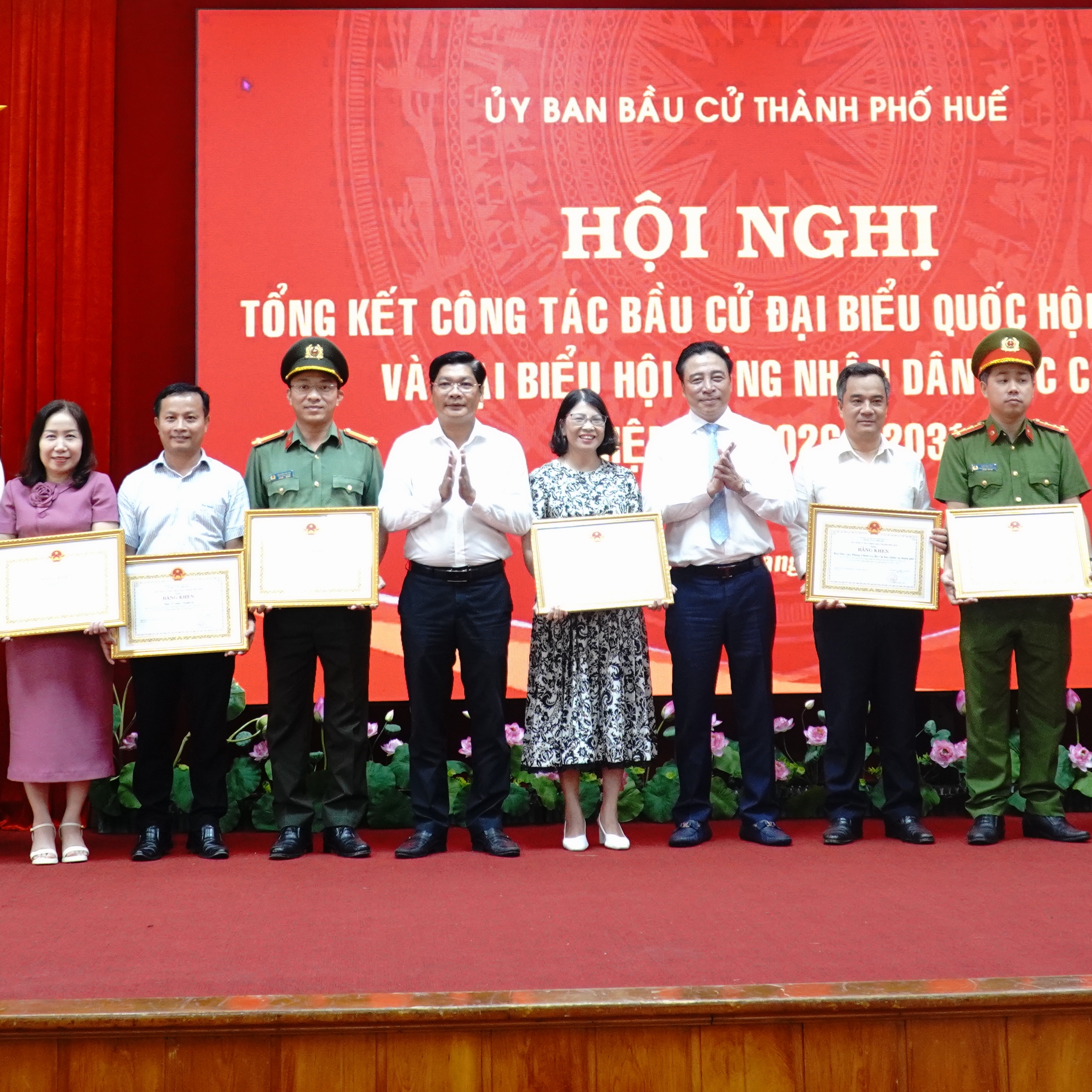 Bầu đủ đại biểu, bảo đảm cơ cấu, chất lượng được nâng cao