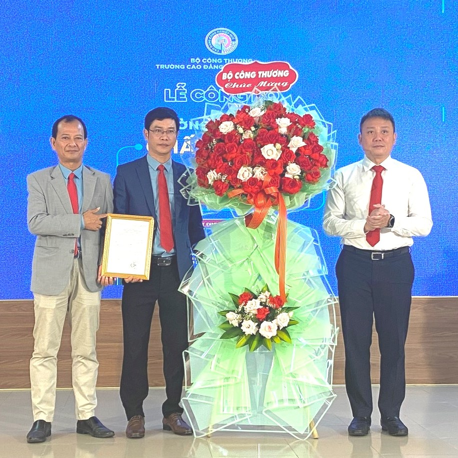 Trường Cao đẳng Công nghiệp Huế đạt chuẩn trường cao đẳng chất lượng cao