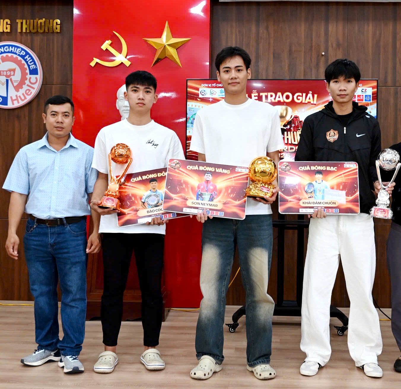 Vinh danh những chân sút xuất sắc của bóng đá “phủi”