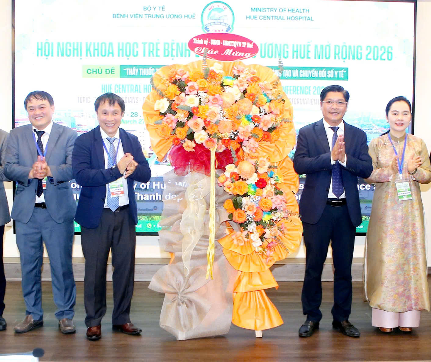 Tập trung xây dựng và phát triển nguồn nhân lực khoa học trẻ chất lượng cao