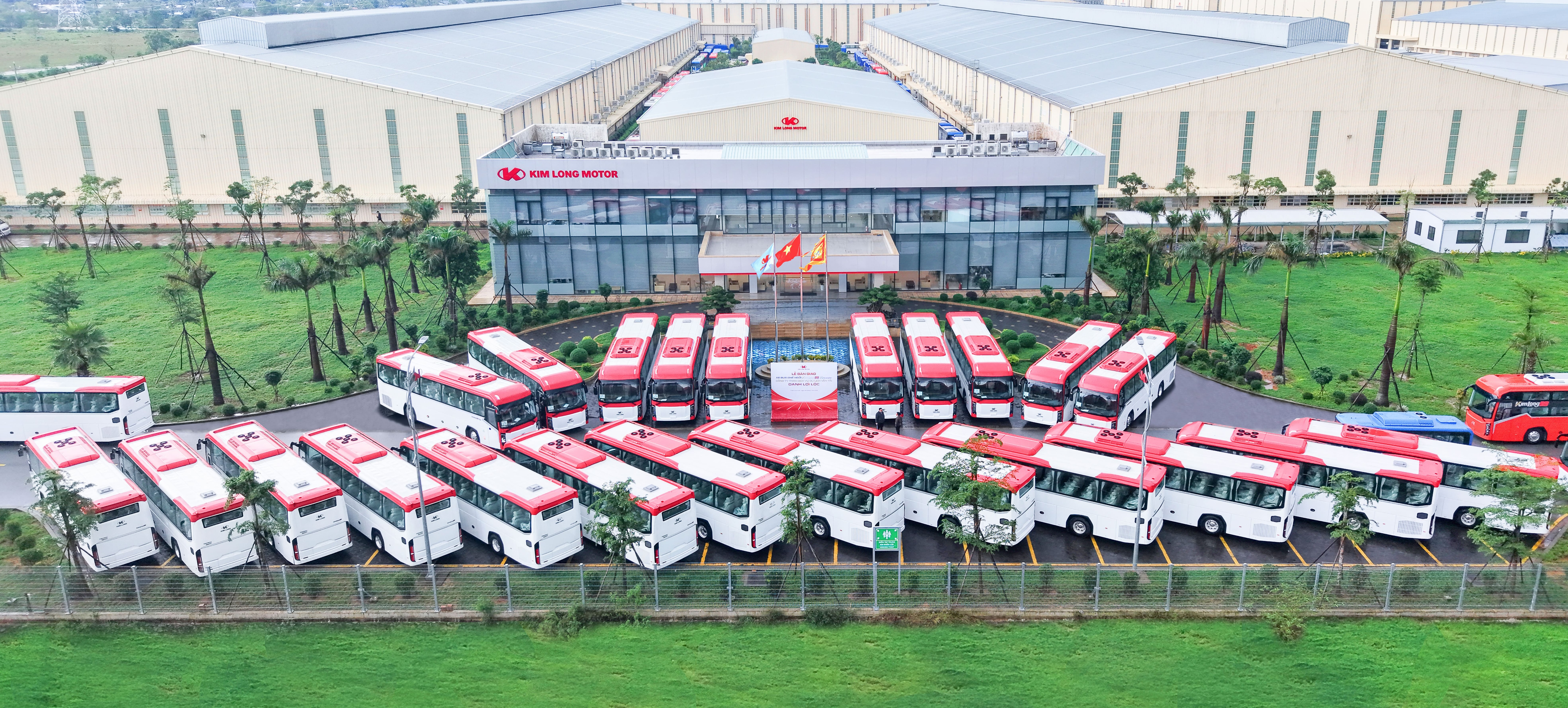 Hội nghị Thành ủy lần thứ V thông qua nhiều nội dung quan trọng, tạo nền tảng cho giai đoạn phát triển mới