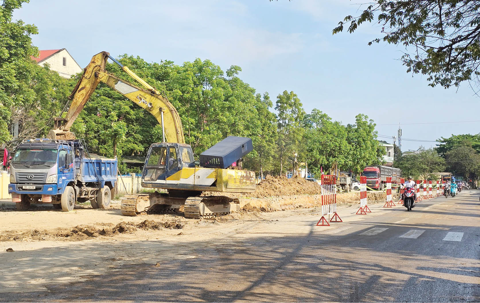 Dự án mở rộng đường Nguyễn Hoàng Chủ động, tích cực bàn giao mặt bằng