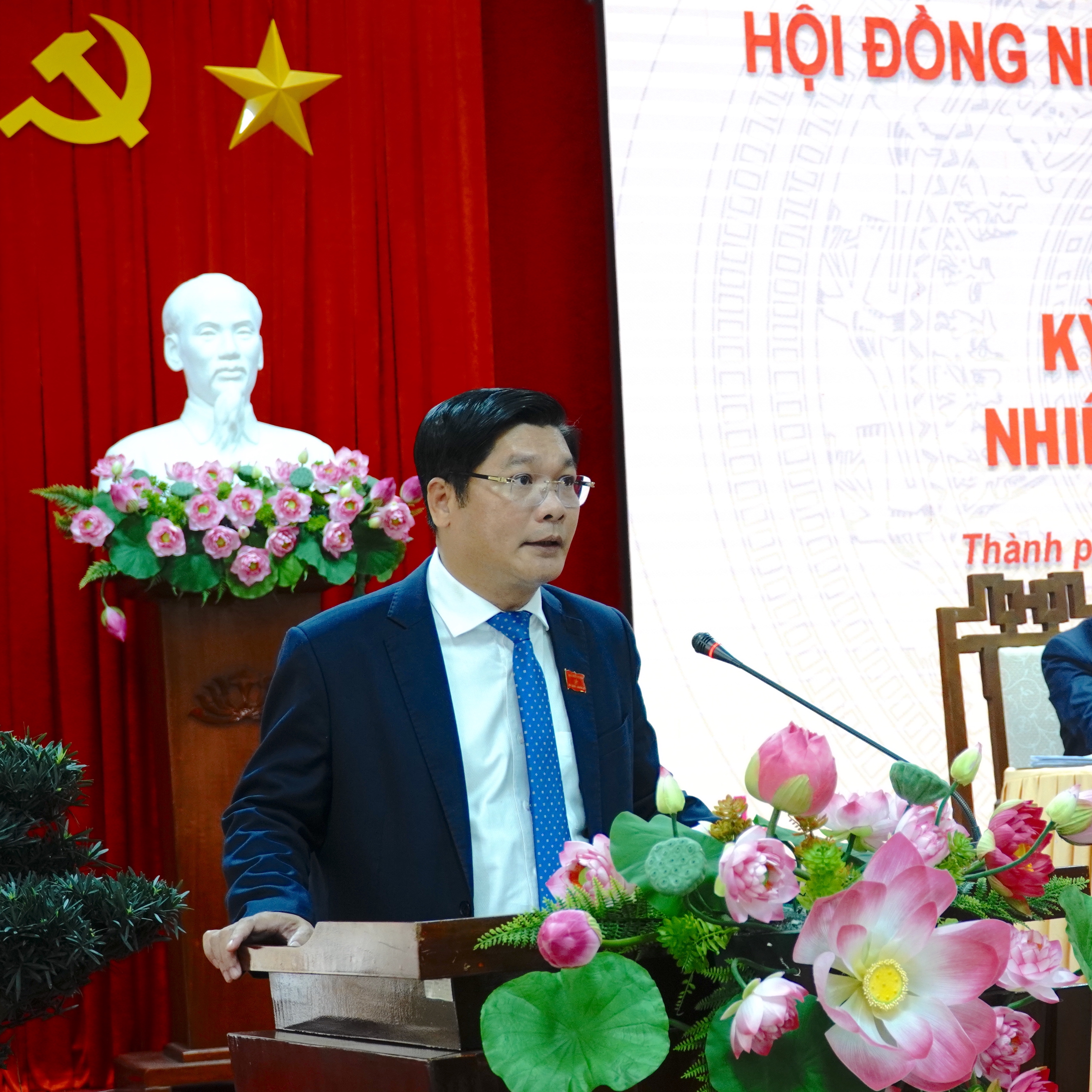 Cử tri Huế gửi gắm nhiều vấn đề dân sinh