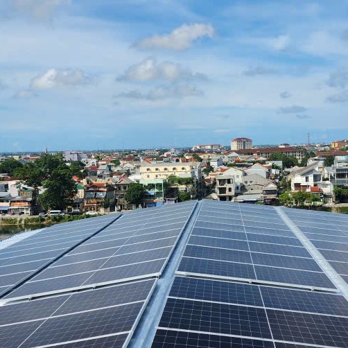 Phát triển điện mặt trời mái nhà