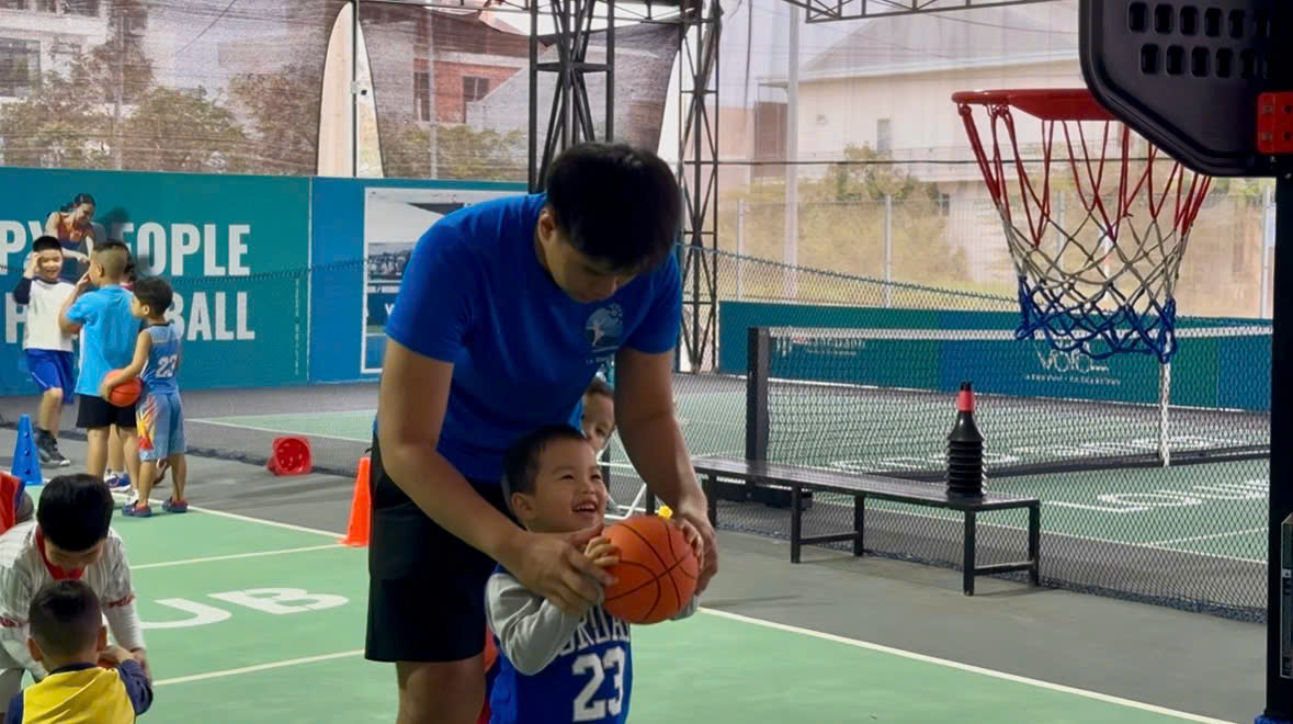 Sân chơi của cầu thủ bóng rổ nhí