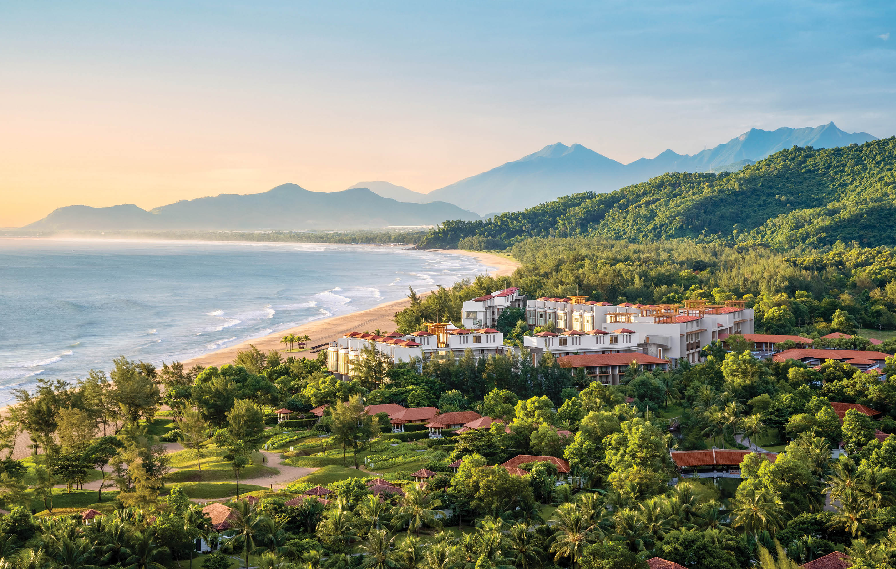 Mở lối phát triển du lịch nghỉ dưỡng biển