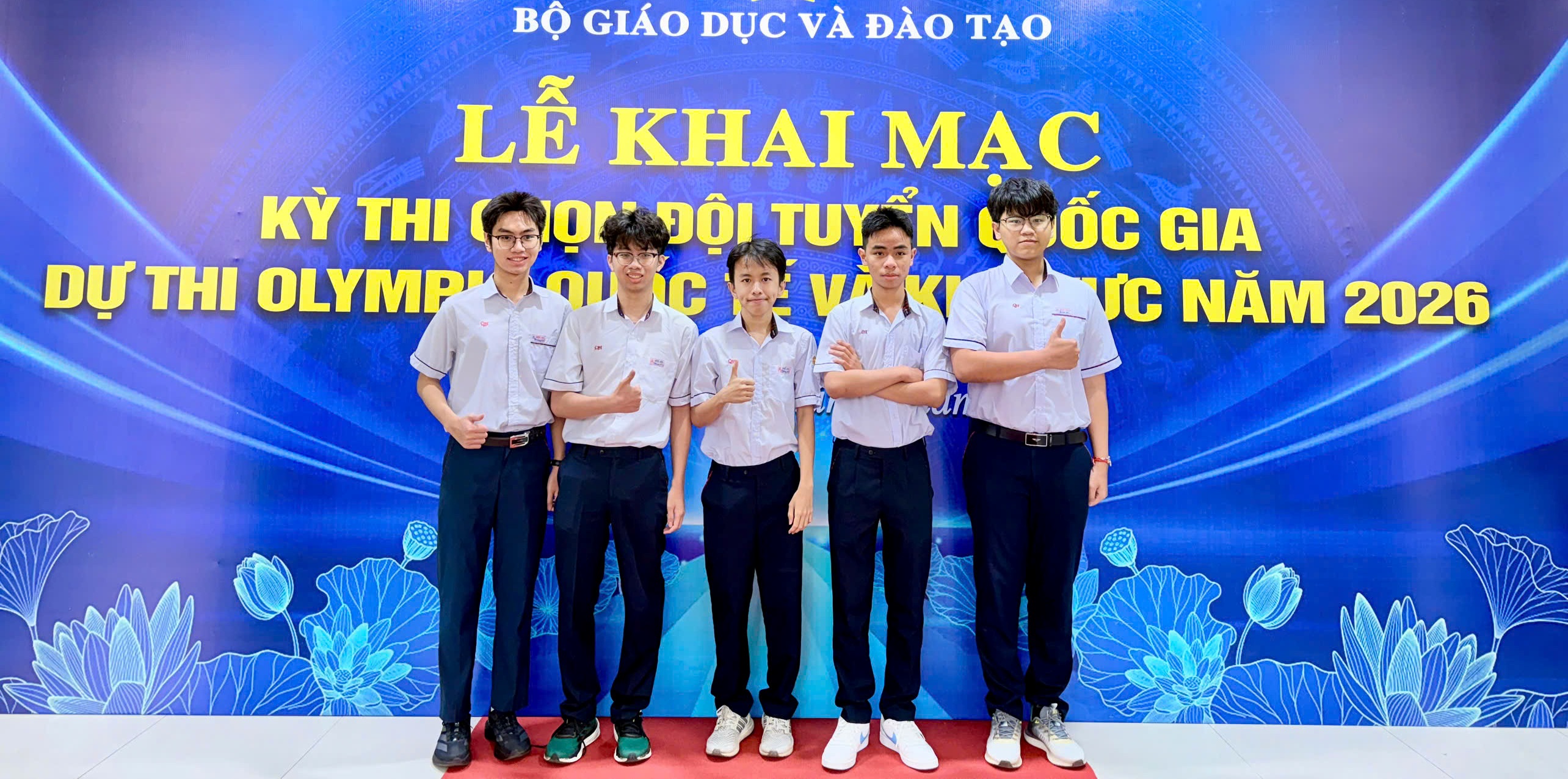 Học sinh Quốc Học - Huế vào đội tuyển Olympic Tin học châu Á - Thái Bình Dương