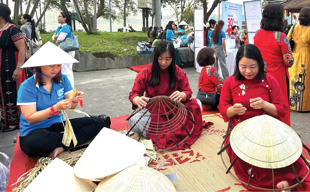 Kinh tế tập thể mở lối cho phụ nữ vươn lên