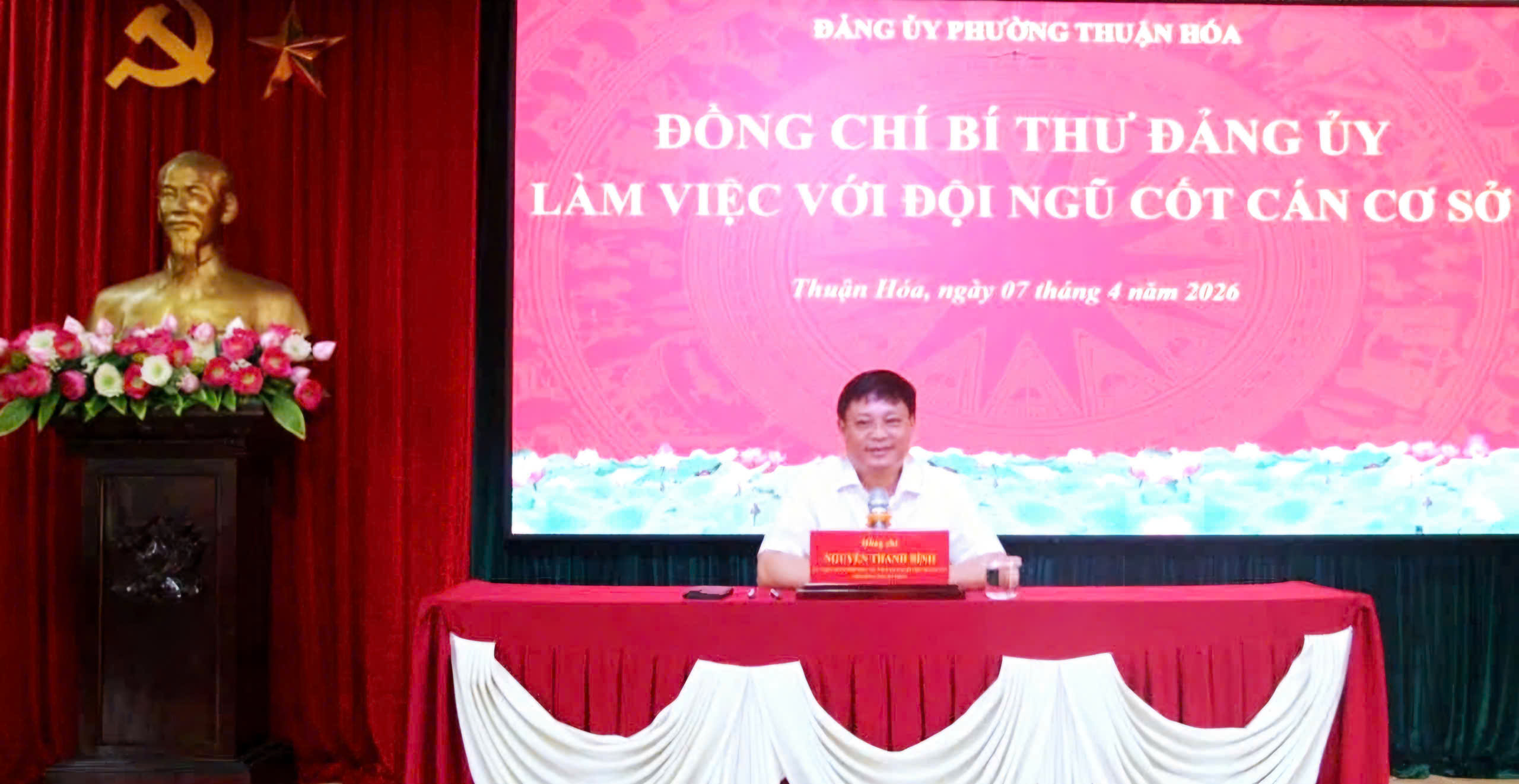 Phát huy vai trò nêu gương, gần dân, sát dân của cán bộ cơ sở