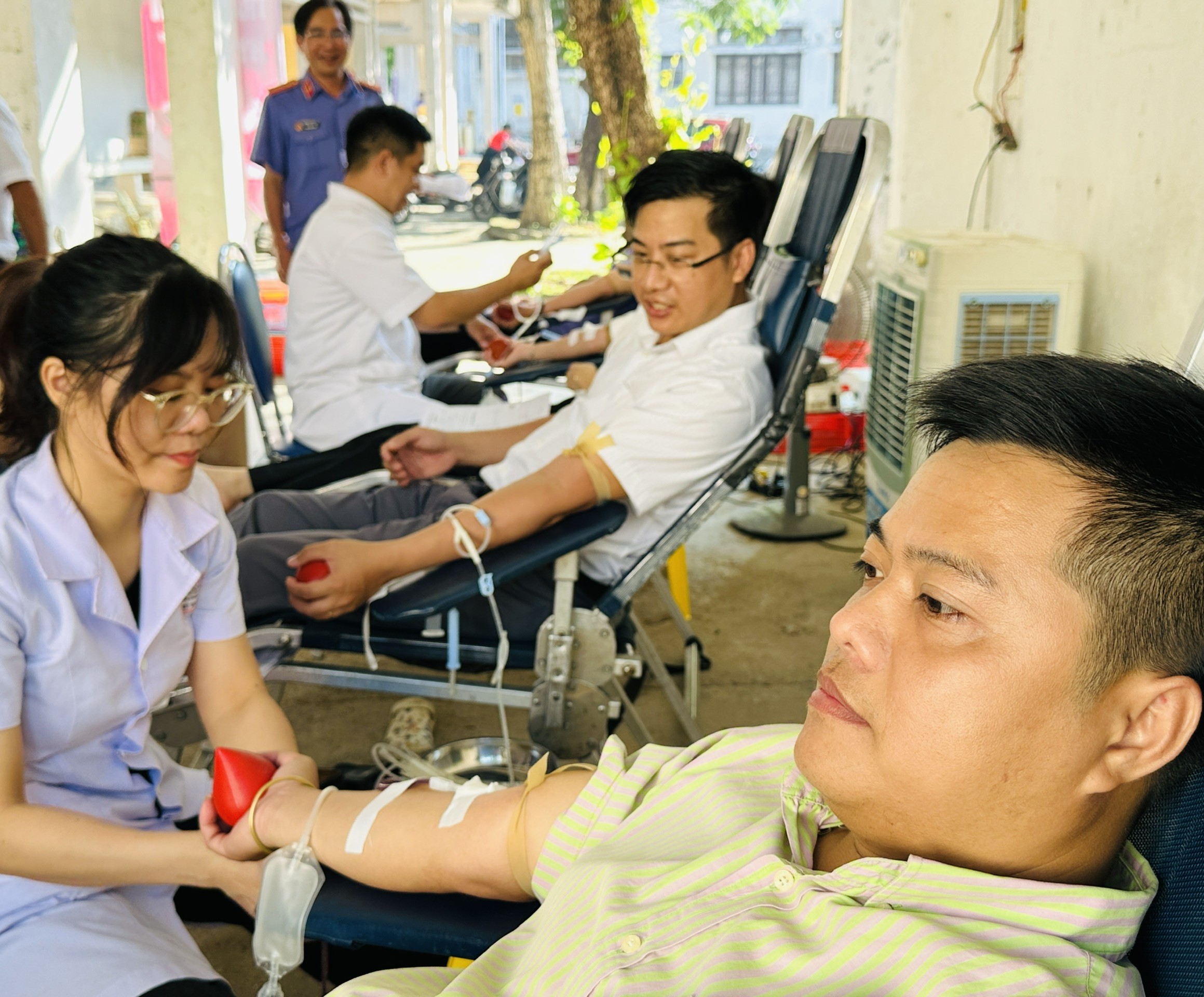 “Cho đi là còn mãi Một giọt máu hồng - Trao niềm hy vọng”