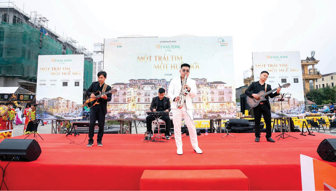 Người trẻ xây dựng hình ảnh cá nhân trên mạng xã hội