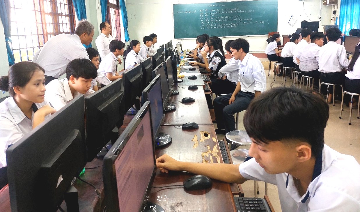 Triển khai khảo sát đánh giá diện rộng quốc gia lớp 5, 9 và 11