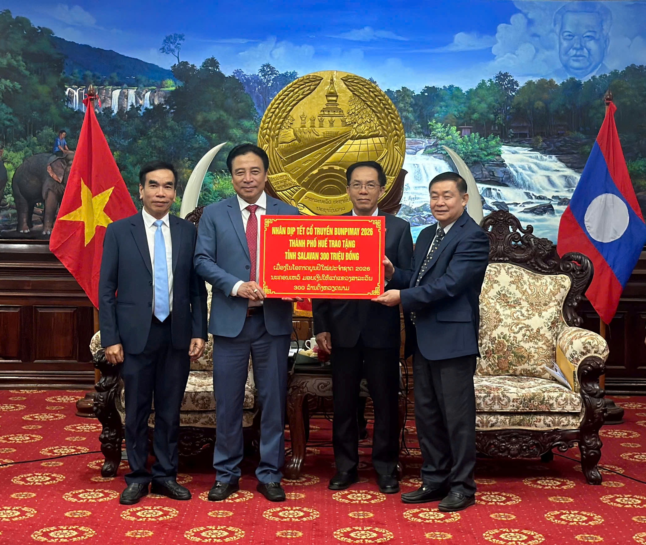 Củng cố tình hữu nghị, thúc đẩy hợp tác toàn diện Huế - Salavan