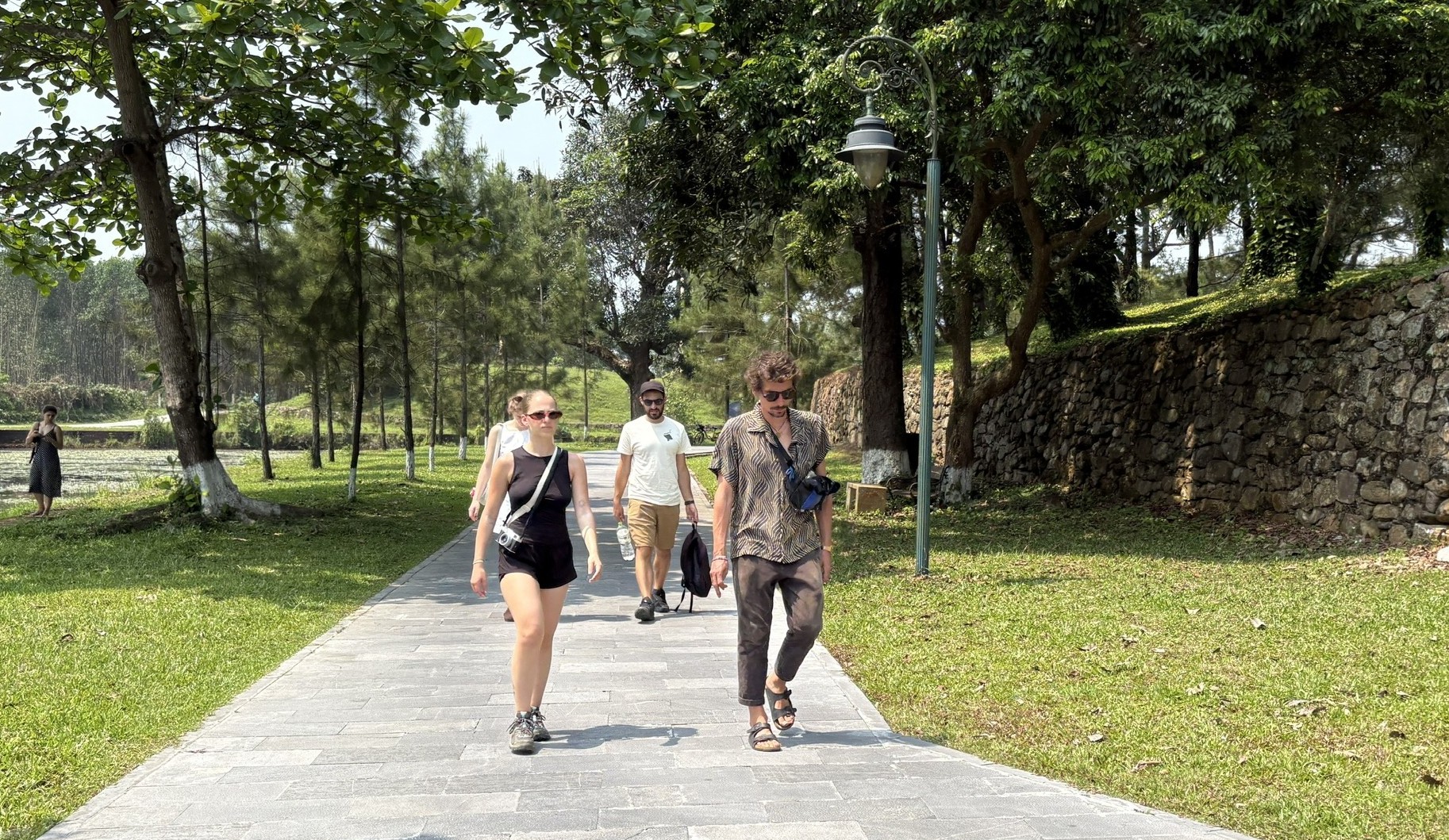 Du lịch phải biết kể chuyện