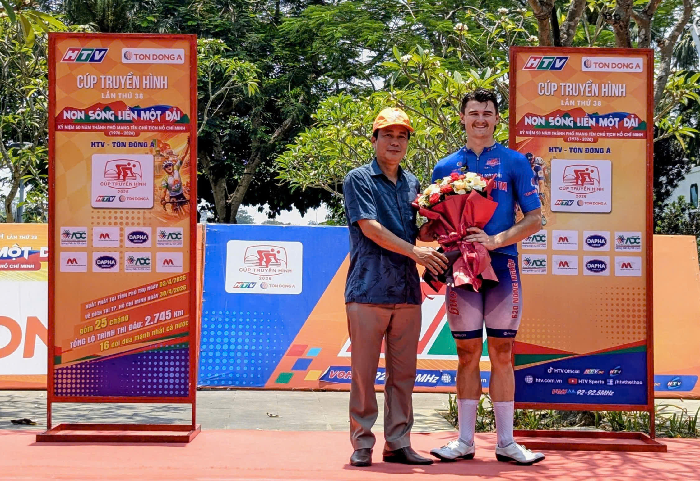 Nick Kergozou về nhất chặng 8 Đồng Hới - Thành phố Huế