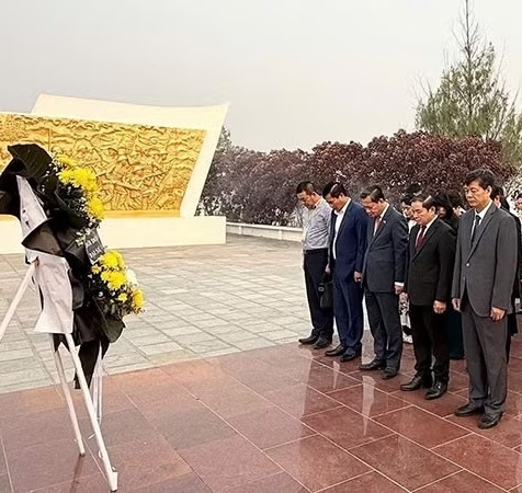 Chuỗi hoạt động tri ân các Anh hùng liệt sĩ Việt Nam-Lào